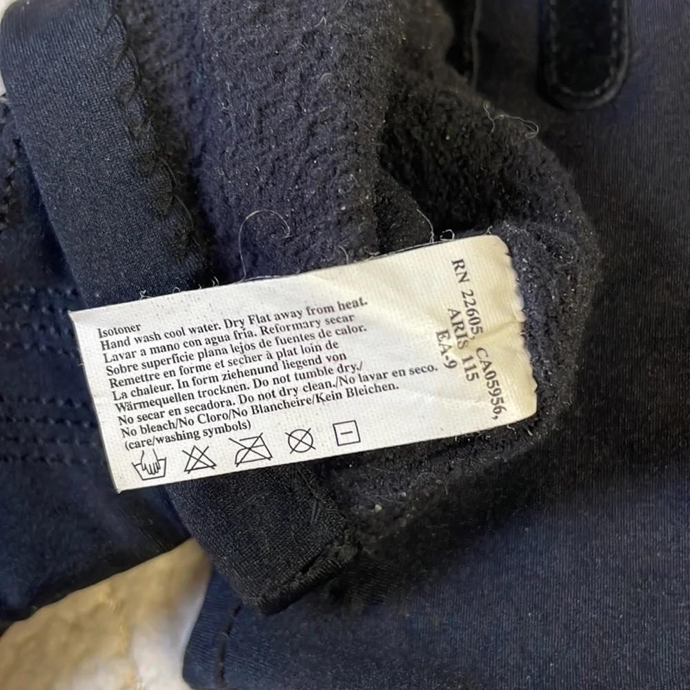 Isotoner ladies soft gloves with case